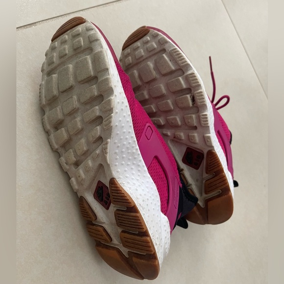 Nike Air Huarache Size 6 - Picture 5 of 5
